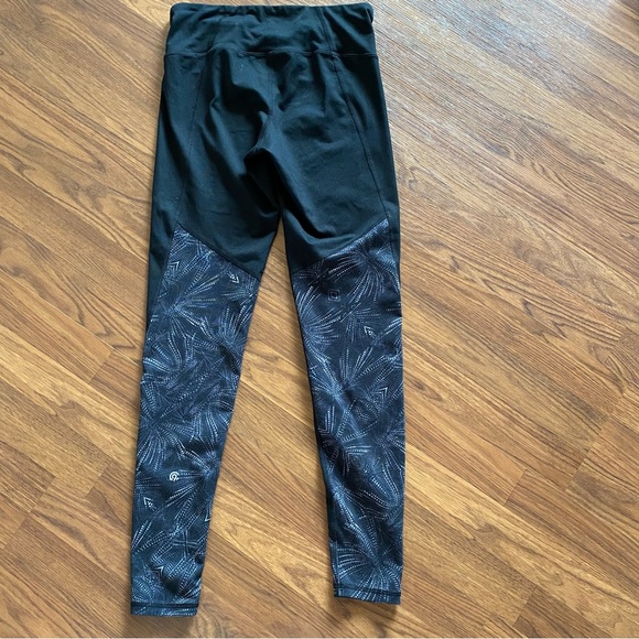 C9 Champion size small leggings - Picture 3 of 7